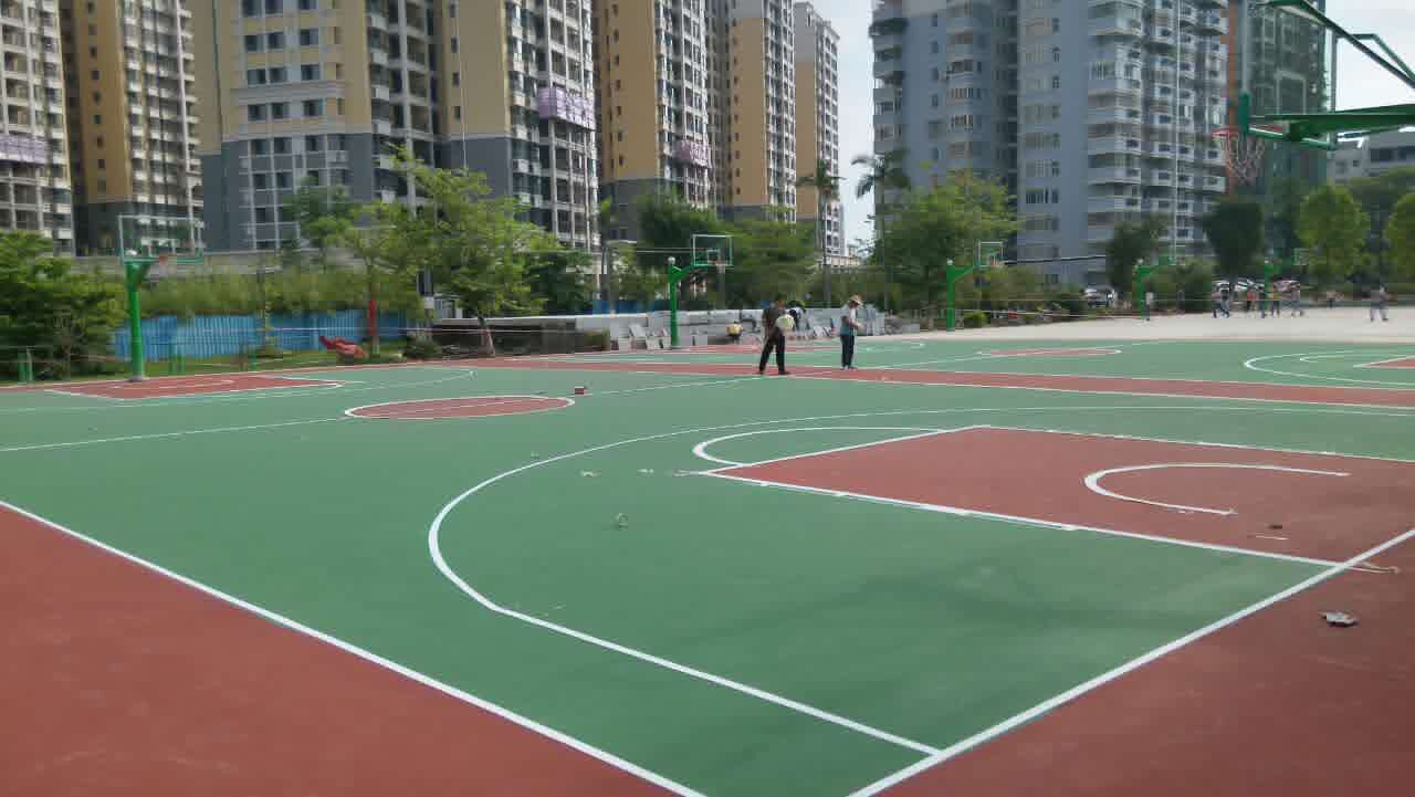 广西经贸学院丙烯酸篮球场施工