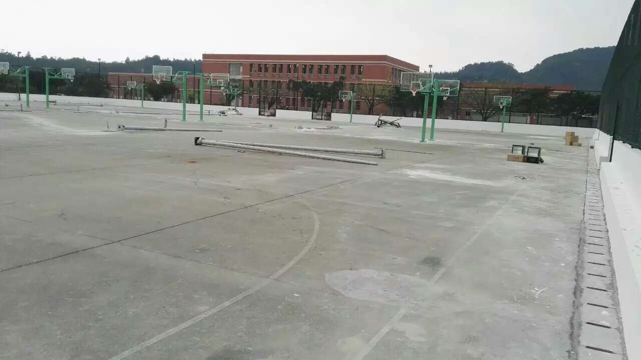 珠海吉林大学篮球场水泥基础
