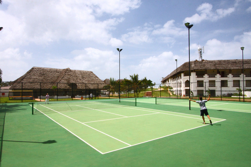 室外网球场球网围网设施安装