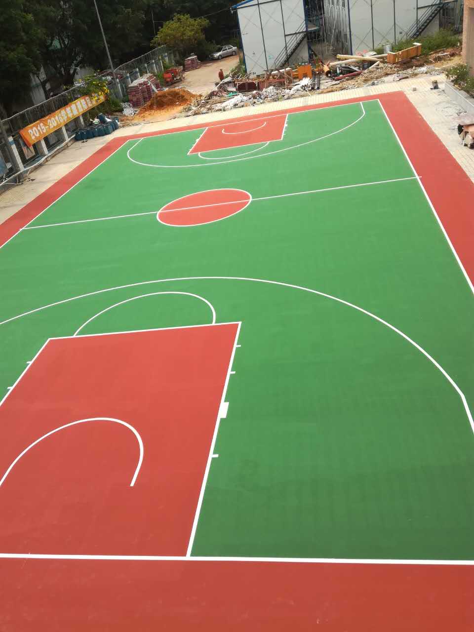 夏湾中学篮球场施工