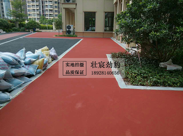 中山市恒大绿洲幼儿园地面装修采用壮宸劲豹-水性丙烯酸运动地坪涂料！